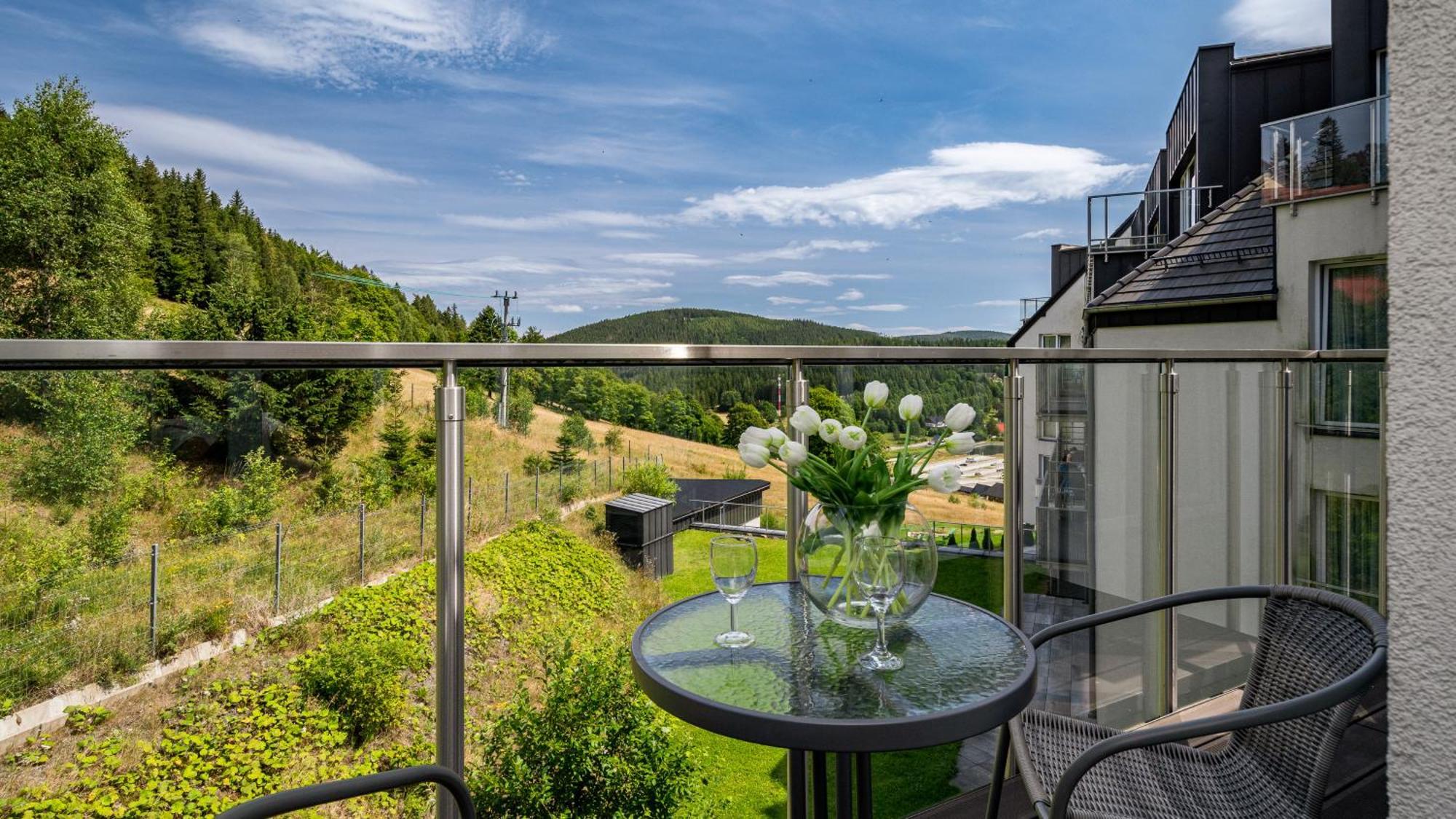 Panorama - Czarna Gora Resort By Sun & Snow Строне-Слёнске Экстерьер фото